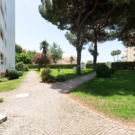 Pedro - Vilamoura Apartment Quarteira