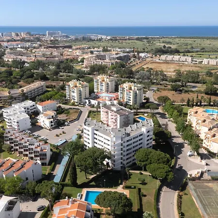 Pedro - Vilamoura Apartment Quarteira